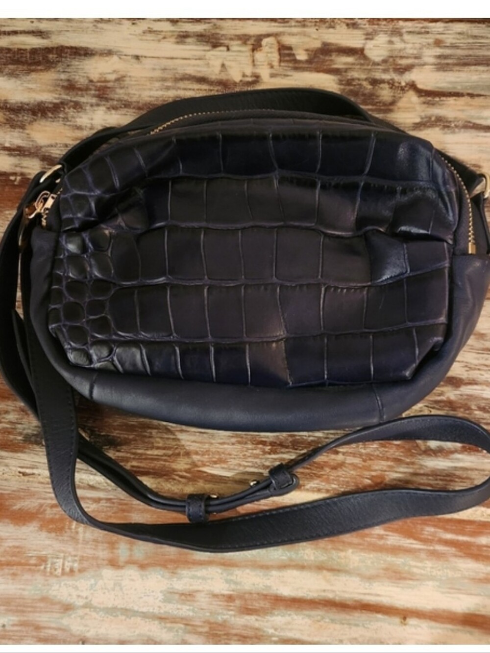 Vince Camuto Jilli Leather Crossbody Bag | Inkwell Navy Blue